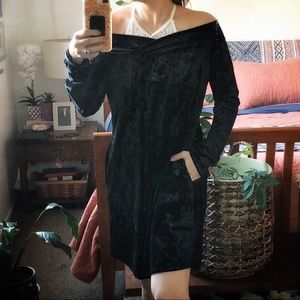 BNWT crushed velvet off-the-shoulder swing dress